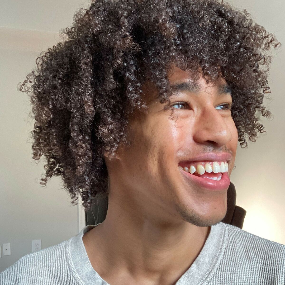 V6H2AAAB2C07DD3631E158510371F5798BDR4465587P3