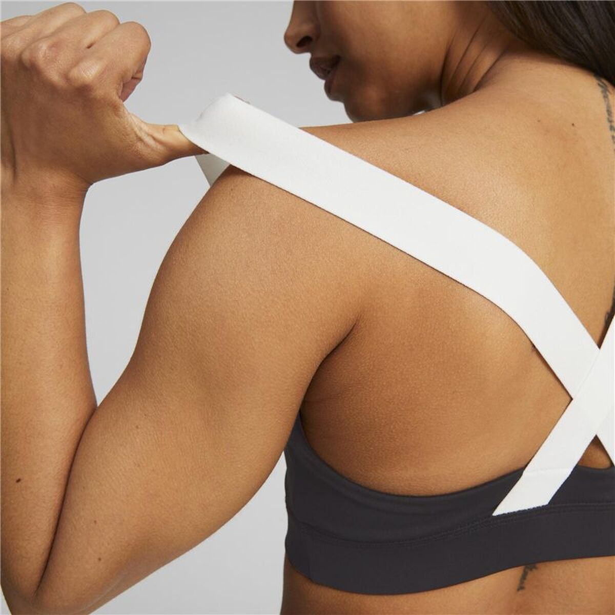 V2H67554181103A7ECC29AE3C41DA3064F7R7705790P7